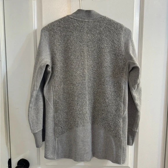 Lululemon Stand Out Sherpa Jacket Heathered Core Light Grey / Silver Drop - Picture 2 of 15